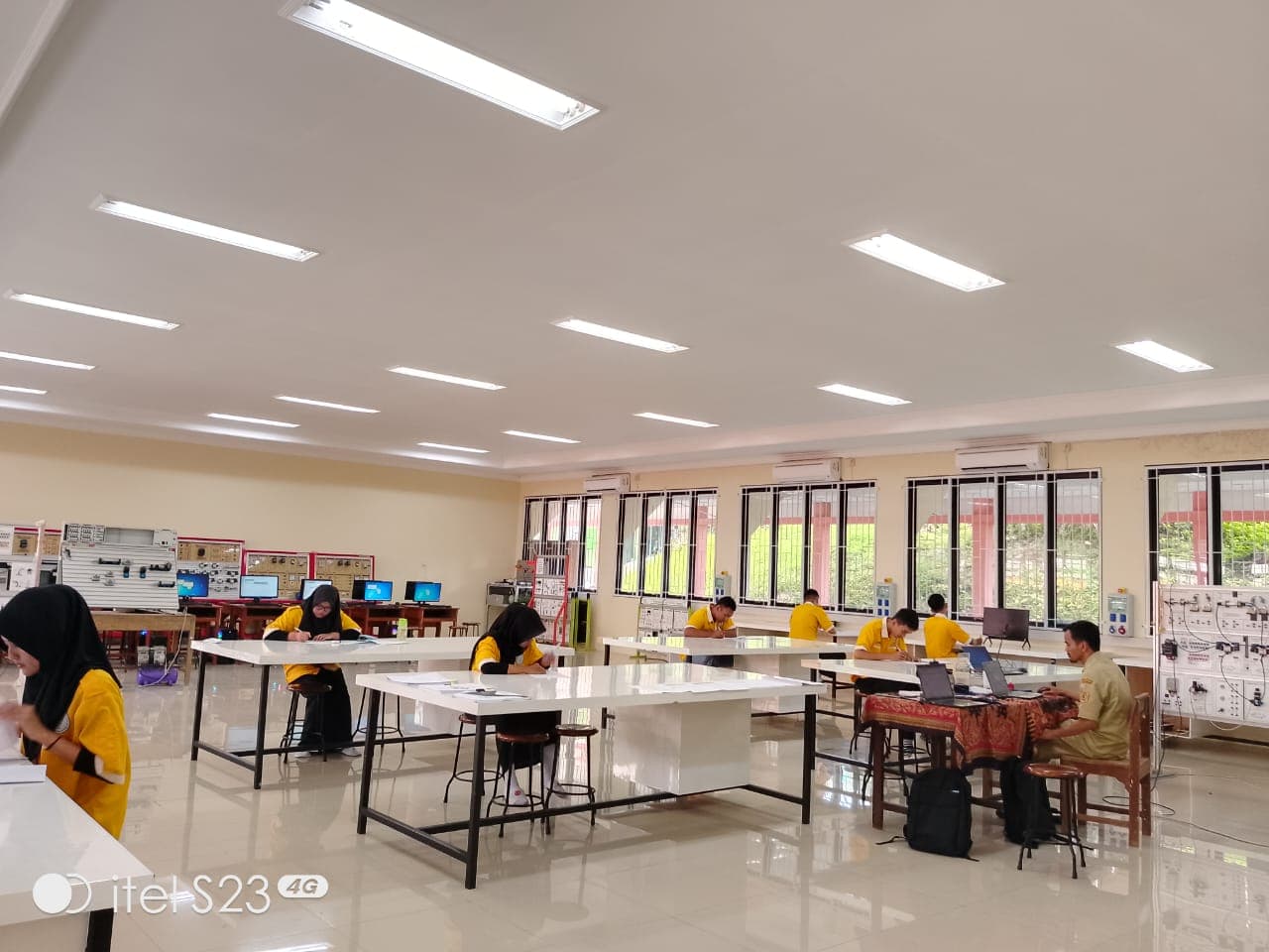 Asesor dan Peserta