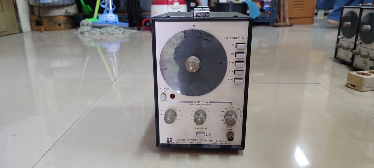 AUDIO FREKUENSI GENERATOR